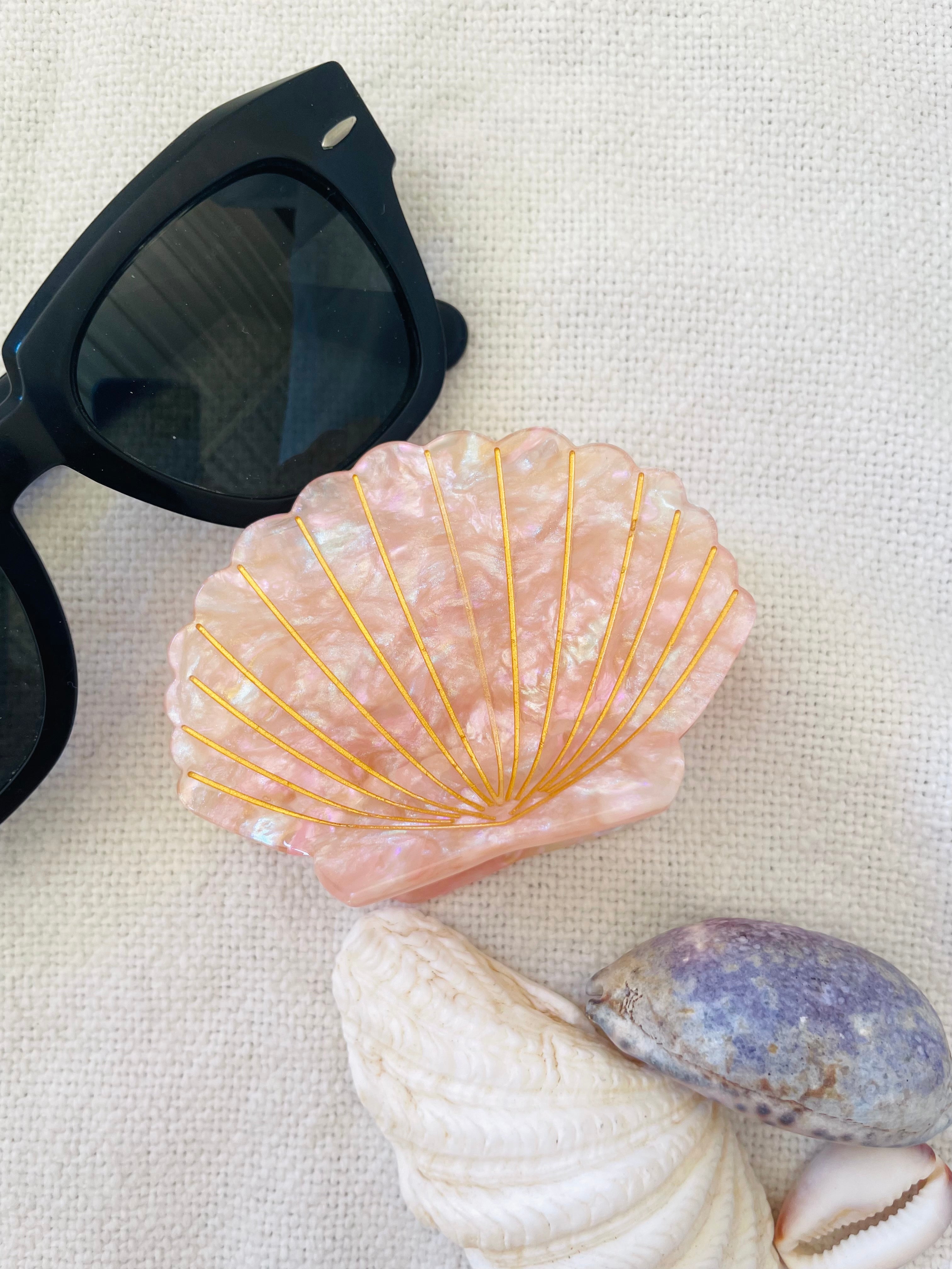 Clam Shell Hair Claw Clip
