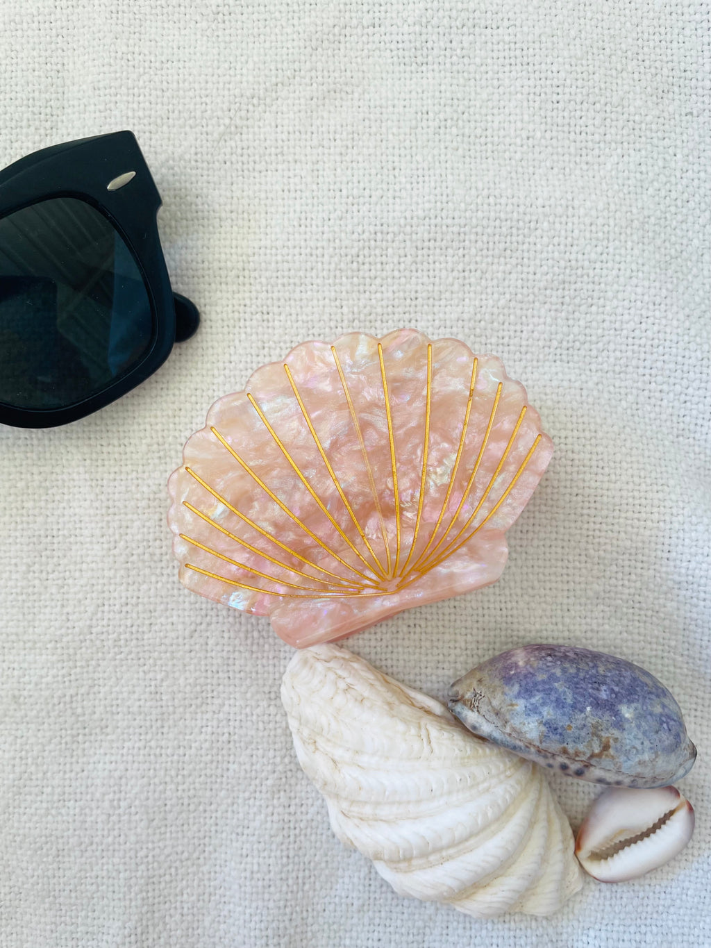 Clam Shell Hair Claw Clip